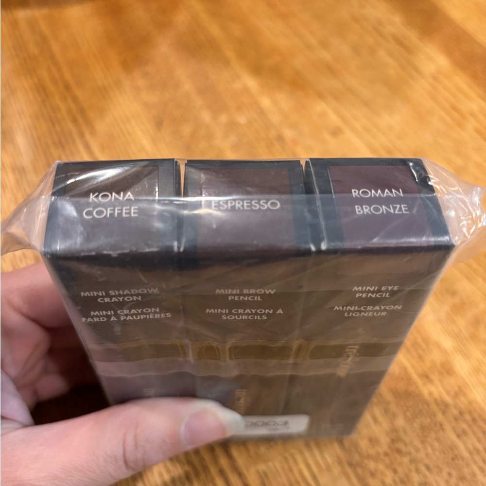 *free with bundle* treStiQue Eye Pencil Trio in Black